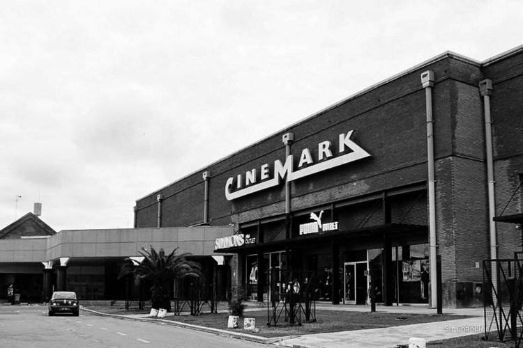 Cinemark 10 Soleil Factory