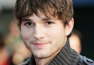 Ashton Kutcher felicita a Brasil via Twitter 