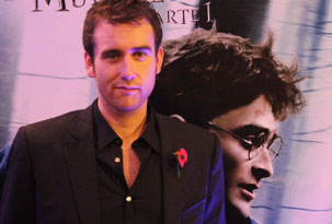 ¿Qué le preguntarías a Matthew Lewis?