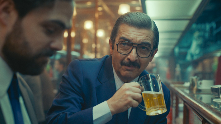 Pese a llegar al streaming Argentina 1985 sigue vendiendo bien en los cines